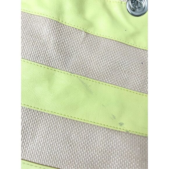 Unbranded canvas and yellow striped tote bag - perfect for beach or weekend tote - Picture 7 of 9